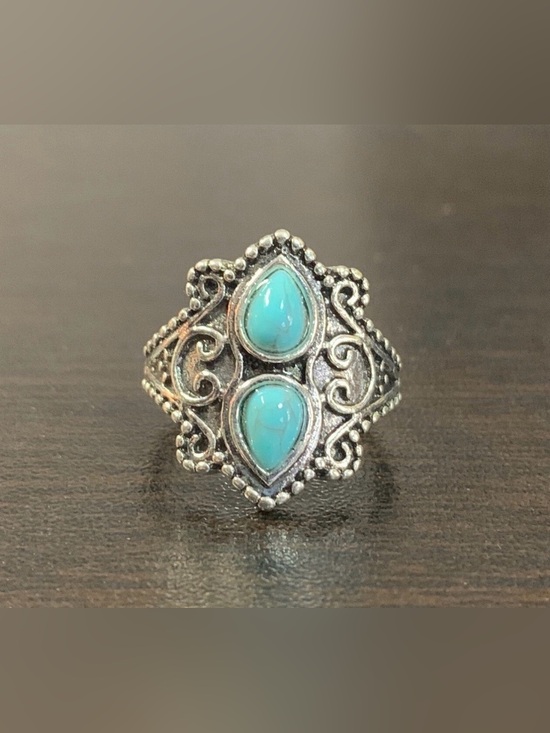 Jewelry - Turquoise Double-Stone Silver Statement Ring SIZE: 6